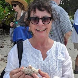 Meet your Posher, Joy